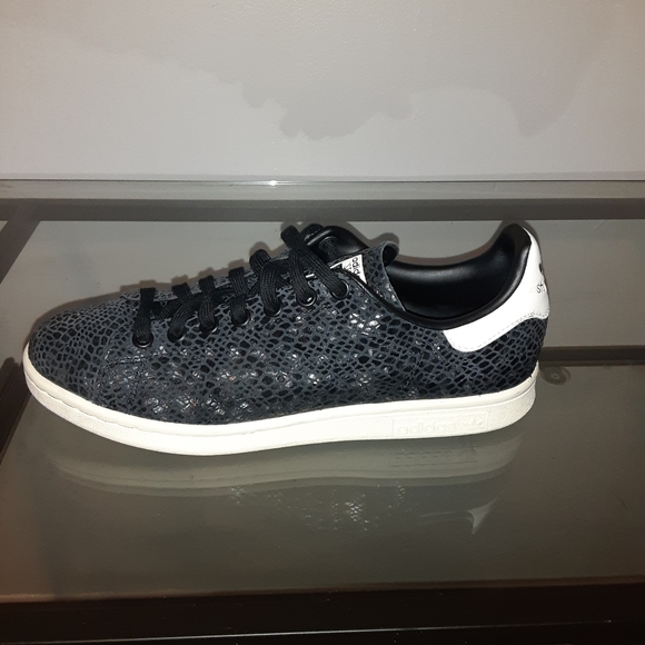 Reptile Embossed Adidas Stan Smith - Picture 4 of 14